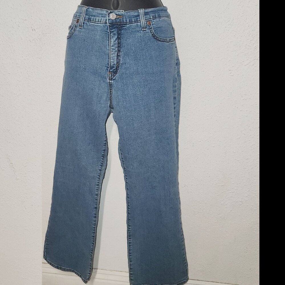 Levi Strauss Ladie's 512 Jeans in size 14M.  30" Waist - Picture 11 of 13